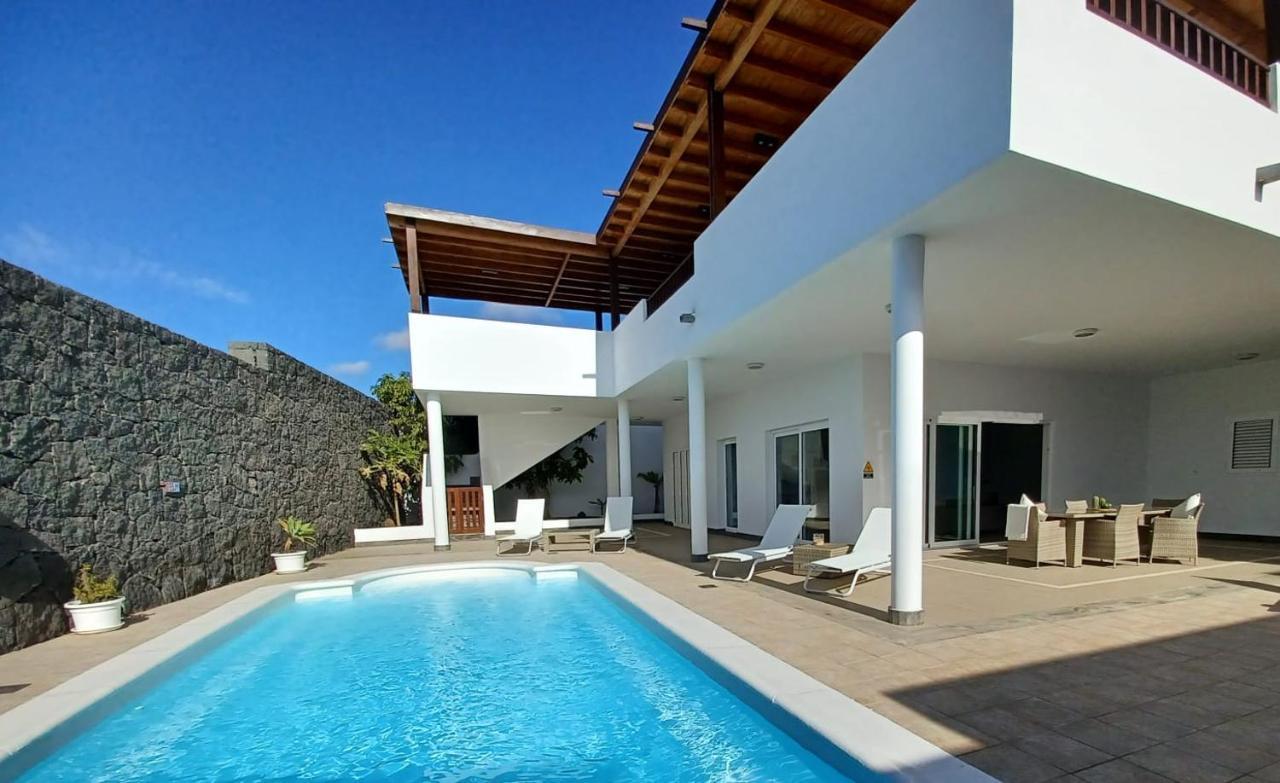 Villa Lanzarote Puerto Calero Extérieur photo