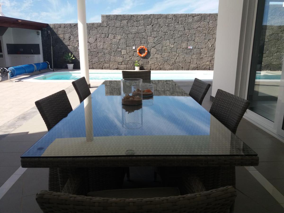 Villa Lanzarote Puerto Calero Extérieur photo